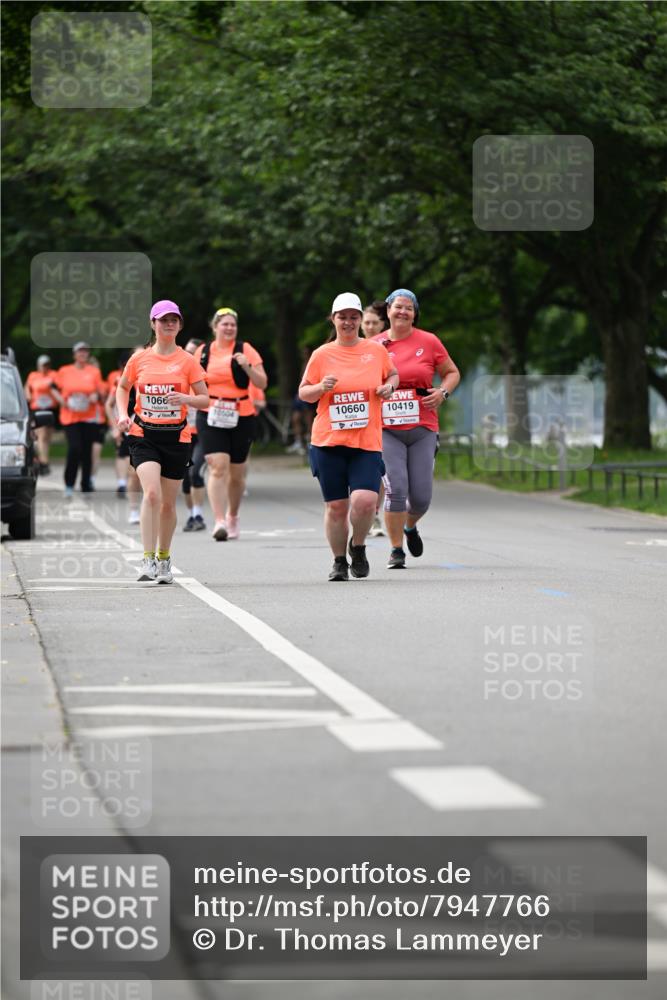 15.06.2025 - REWE Women's Run Dr. Thomas Lammeyer http://msf.ph/oto/7947766 15.06.2025 09:24:26 Laufen 1066, 10504, 10660, 10419 meine-sportfotos.de