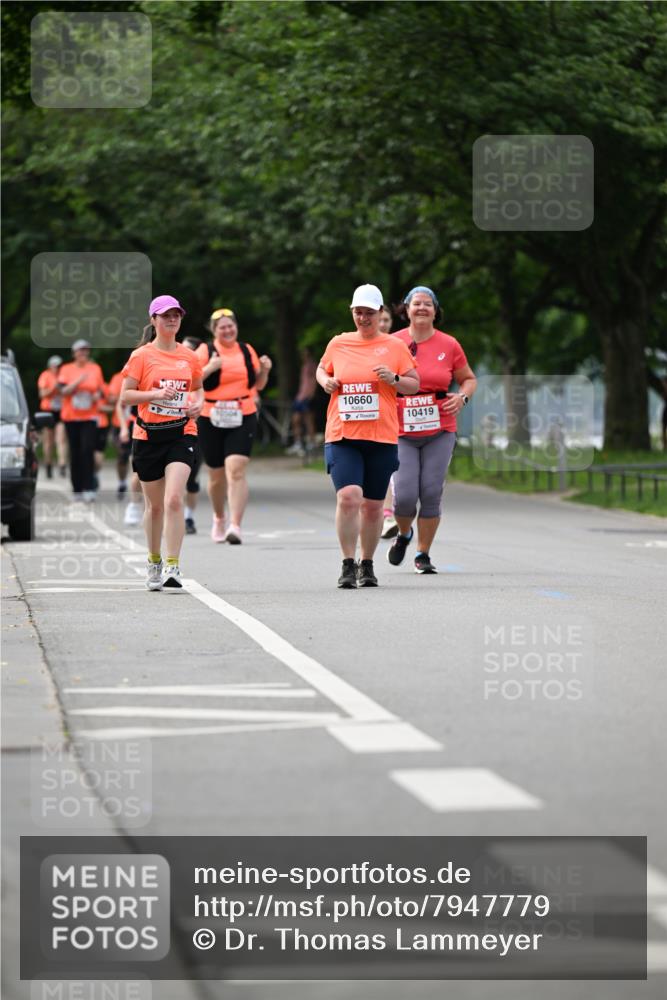 15.06.2025 - REWE Women's Run Dr. Thomas Lammeyer http://msf.ph/oto/7947779 15.06.2025 09:24:26 Laufen 61, 10660, 10504, 10419 meine-sportfotos.de
