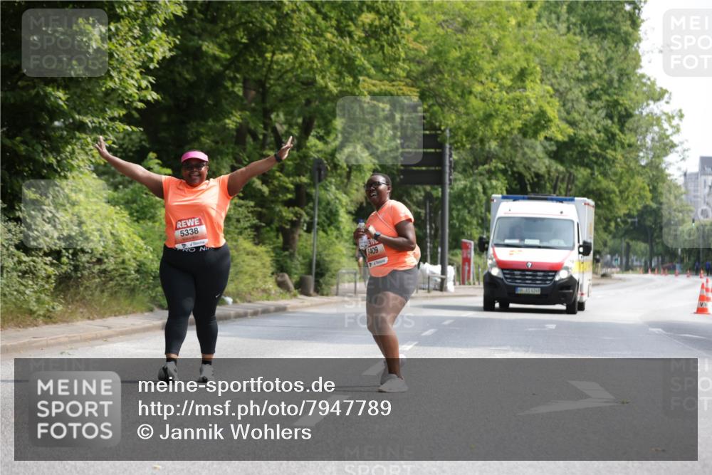 15.06.2025 - REWE Women's Run Jannik Wohlers http://msf.ph/oto/7947789 15.06.2025 10:23:50 Laufen 5338, 409, 4249 meine-sportfotos.de