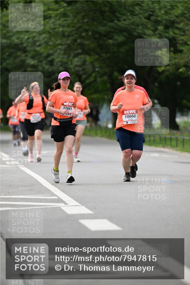 15.06.2025 - REWE Women's Run Dr. Thomas Lammeyer http://msf.ph/oto/7947815 15.06.2025 09:24:29 Laufen 10661, 10660 meine-sportfotos.de