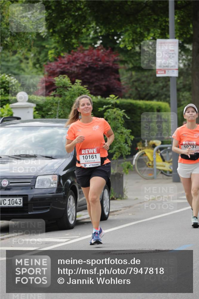 15.06.2025 - REWE Women's Run Jannik Wohlers http://msf.ph/oto/7947818 15.06.2025 08:30:36 Laufen 1043, 10161, 15, 2005, 10737 meine-sportfotos.de