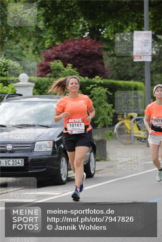 15.06.2025 - REWE Women's Run Jannik Wohlers http://msf.ph/oto/7947826 15.06.2025 08:30:36 Laufen 1043, 10161, 2005, 1073 meine-sportfotos.de