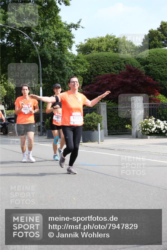 15.06.2025 - REWE Women's Run Jannik Wohlers http://msf.ph/oto/7947829 15.06.2025 09:46:12 Laufen 10075, 10074, 10323 meine-sportfotos.de