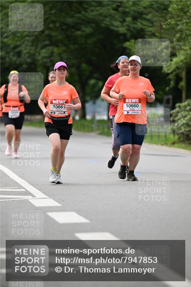 15.06.2025 - REWE Women's Run Dr. Thomas Lammeyer http://msf.ph/oto/7947853 15.06.2025 09:24:30 Laufen 10661, 10660 meine-sportfotos.de