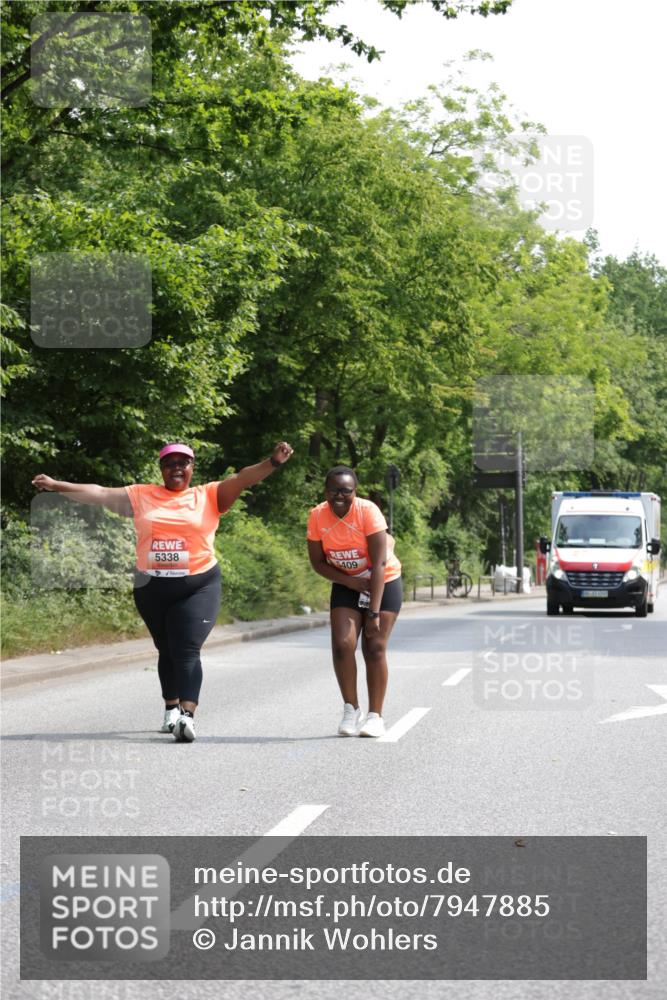 15.06.2025 - REWE Women's Run Jannik Wohlers http://msf.ph/oto/7947885 15.06.2025 10:23:52 Laufen 5338, 409 meine-sportfotos.de