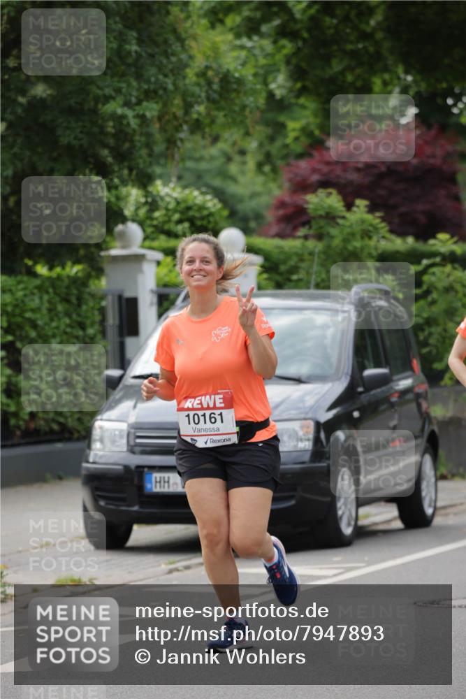 15.06.2025 - REWE Women's Run Jannik Wohlers http://msf.ph/oto/7947893 15.06.2025 08:30:38 Laufen 10161 meine-sportfotos.de