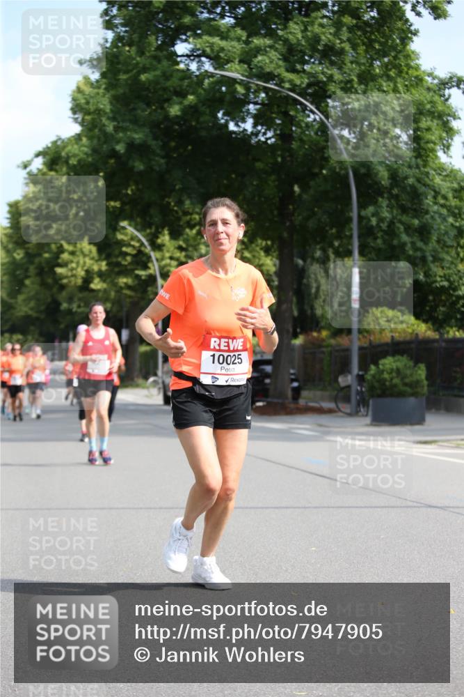 15.06.2025 - REWE Women's Run Jannik Wohlers http://msf.ph/oto/7947905 15.06.2025 09:46:16 Laufen 10025 meine-sportfotos.de