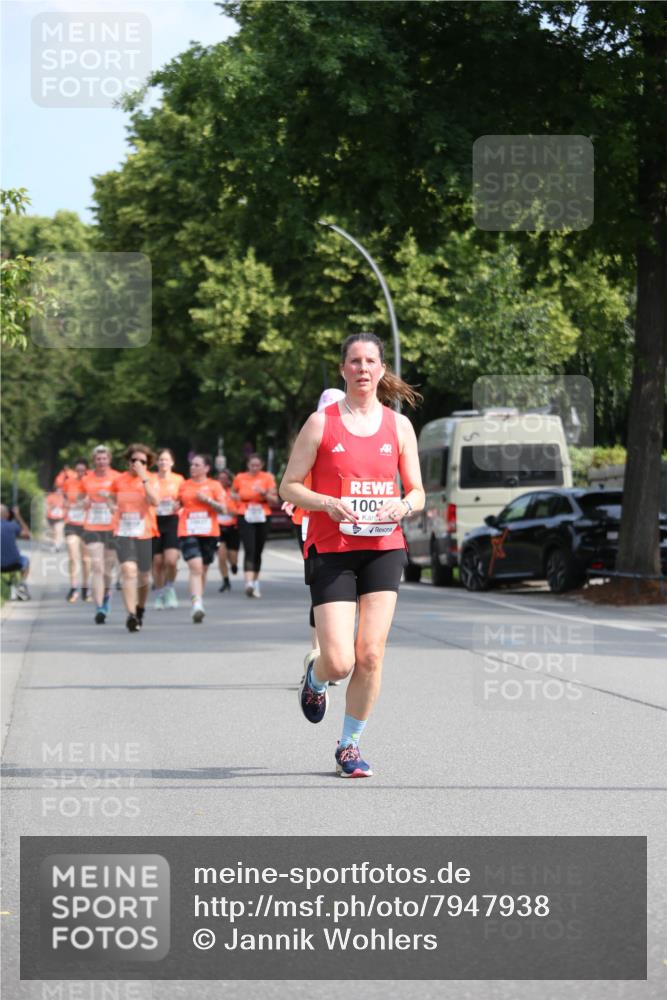 15.06.2025 - REWE Women's Run Jannik Wohlers http://msf.ph/oto/7947938 15.06.2025 09:46:18 Laufen 1001 meine-sportfotos.de