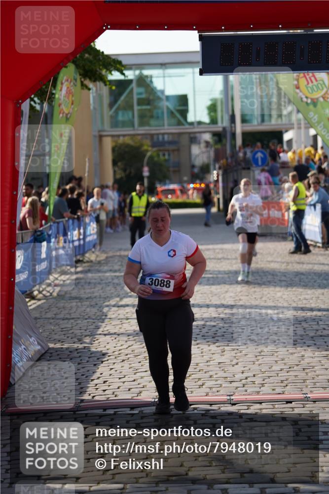 13.06.2025 - Holstenköstenlauf Felixshl http://msf.ph/oto/7948019 13.06.2025 18:16:09 Laufen 2378, 3088, 3593 meine-sportfotos.de