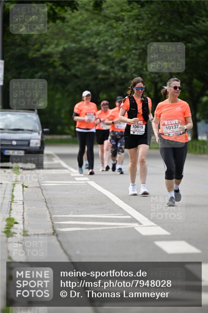 15.06.2025 - REWE Women's Run Dr. Thomas Lammeyer http://msf.ph/oto/7948028 15.06.2025 09:24:38 Laufen 10815, 10137 meine-sportfotos.de