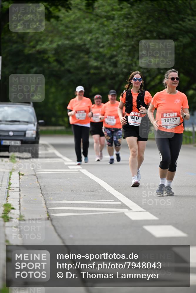 15.06.2025 - REWE Women's Run Dr. Thomas Lammeyer http://msf.ph/oto/7948043 15.06.2025 09:24:38 Laufen 10815, 10137 meine-sportfotos.de