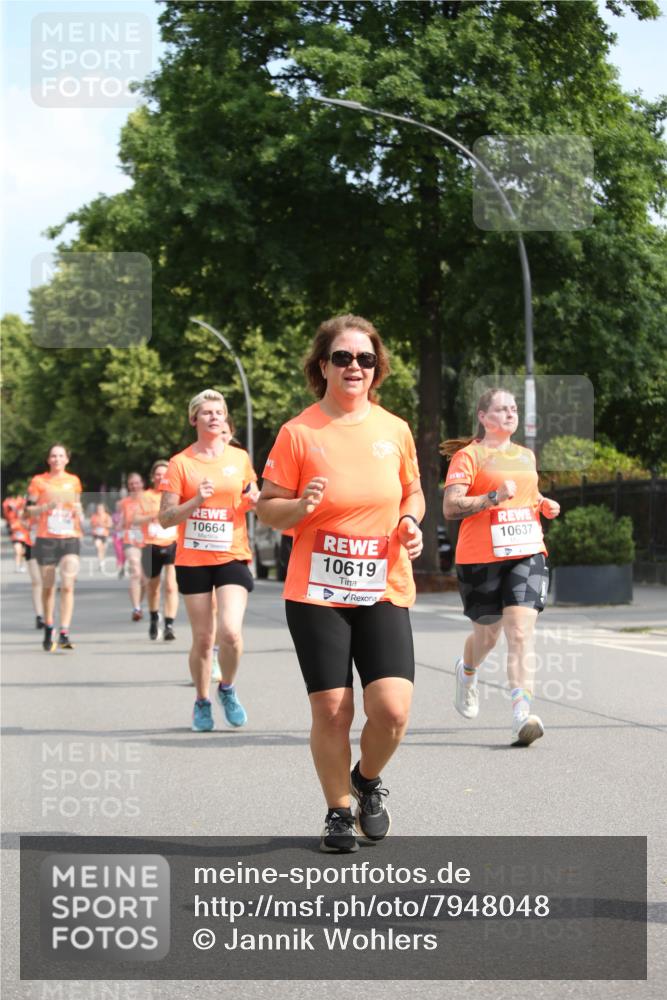 15.06.2025 - REWE Women's Run Jannik Wohlers http://msf.ph/oto/7948048 15.06.2025 09:46:25 Laufen 477, 10664, 10619, 10637 meine-sportfotos.de