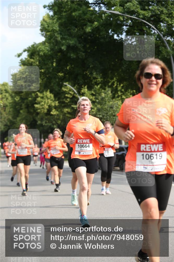 15.06.2025 - REWE Women's Run Jannik Wohlers http://msf.ph/oto/7948059 15.06.2025 09:46:25 Laufen 1070, 10500, 10664, 10619 meine-sportfotos.de