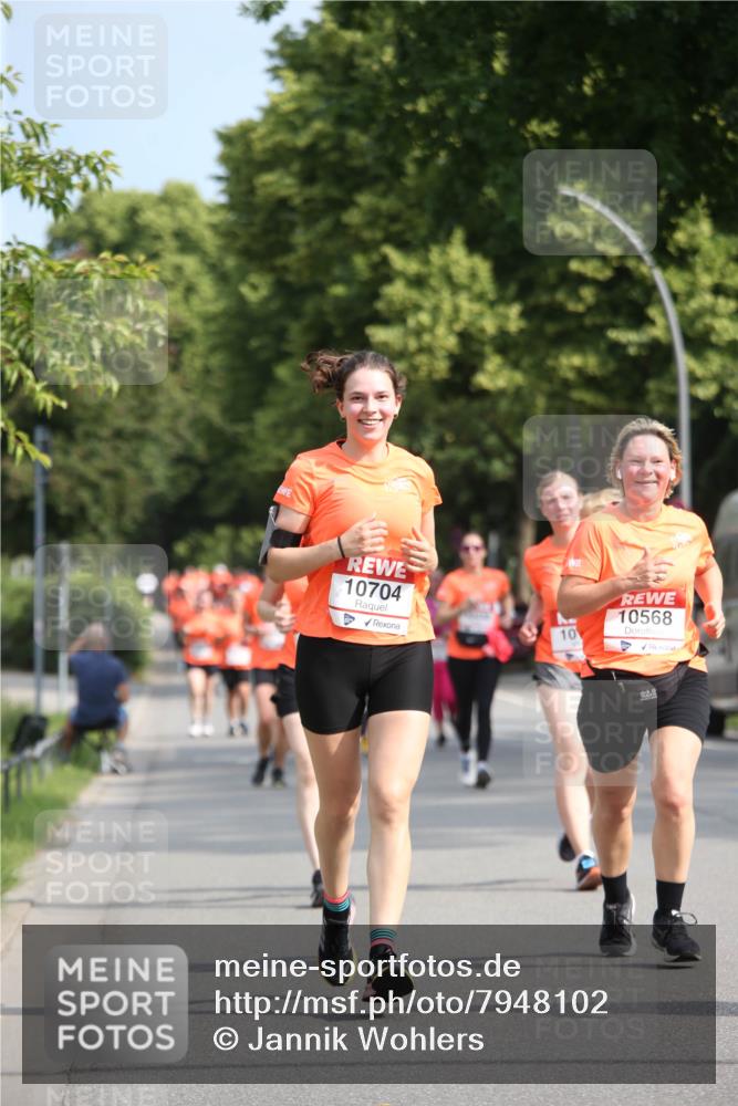 15.06.2025 - REWE Women's Run Jannik Wohlers http://msf.ph/oto/7948102 15.06.2025 09:46:27 Laufen 10704, 10, 10568, 4 meine-sportfotos.de