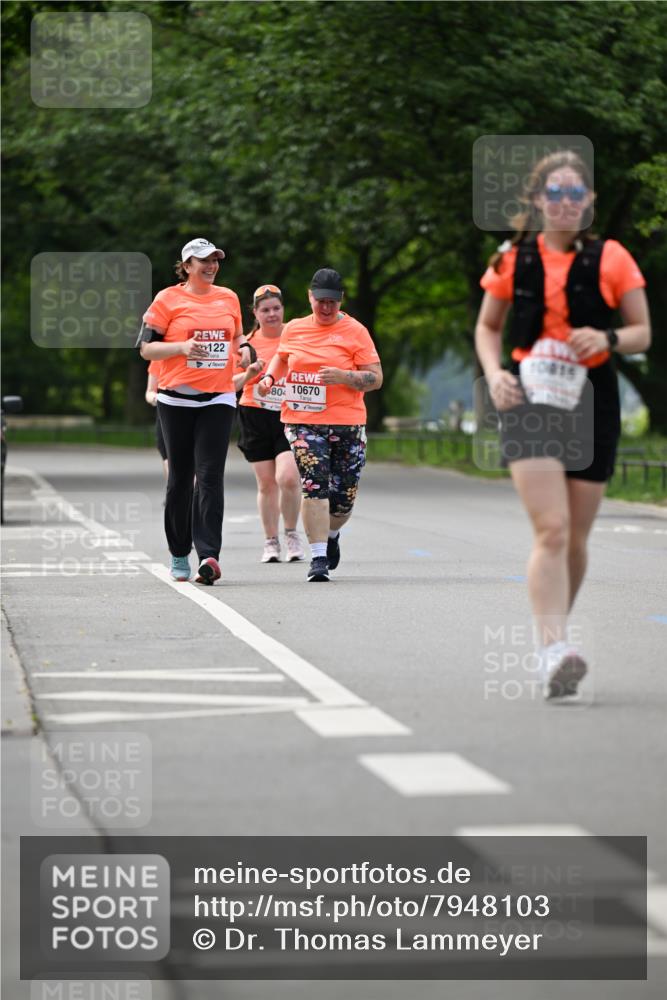 15.06.2025 - REWE Women's Run Dr. Thomas Lammeyer http://msf.ph/oto/7948103 15.06.2025 09:24:42 Laufen 122, 10670 meine-sportfotos.de