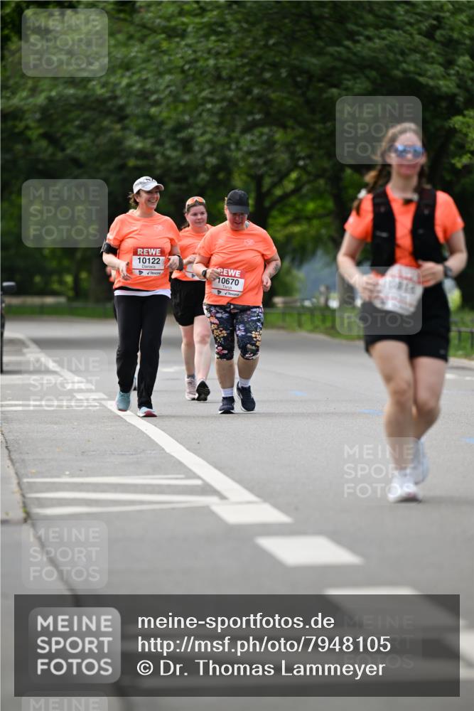 15.06.2025 - REWE Women's Run Dr. Thomas Lammeyer http://msf.ph/oto/7948105 15.06.2025 09:24:42 Laufen 10122, 10670 meine-sportfotos.de