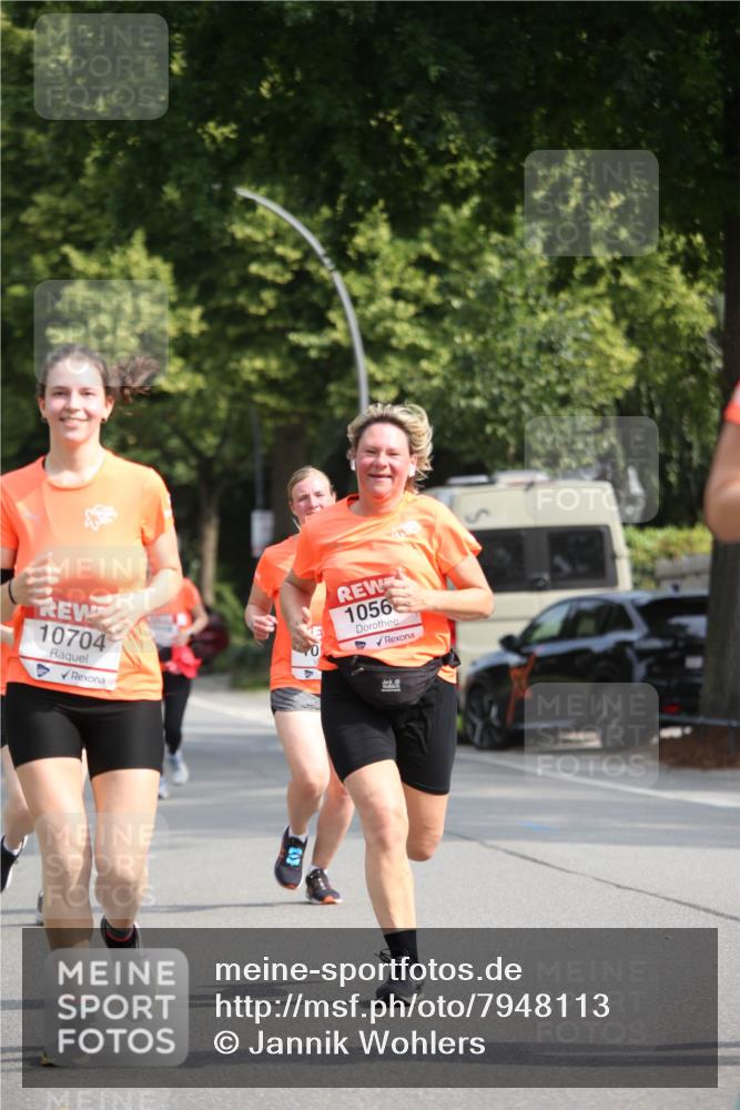 15.06.2025 - REWE Women's Run Jannik Wohlers http://msf.ph/oto/7948113 15.06.2025 09:46:28 Laufen 10704, 1056 meine-sportfotos.de