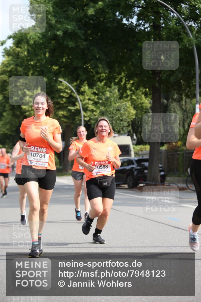 15.06.2025 - REWE Women's Run Jannik Wohlers http://msf.ph/oto/7948123 15.06.2025 09:46:28 Laufen 10704, 0568 meine-sportfotos.de