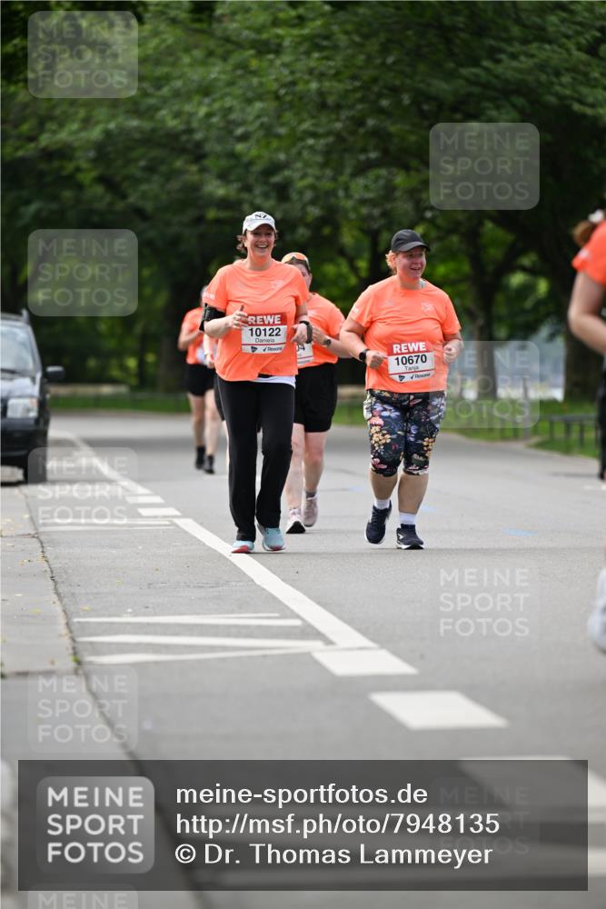 15.06.2025 - REWE Women's Run Dr. Thomas Lammeyer http://msf.ph/oto/7948135 15.06.2025 09:24:43 Laufen 10122, 10670 meine-sportfotos.de