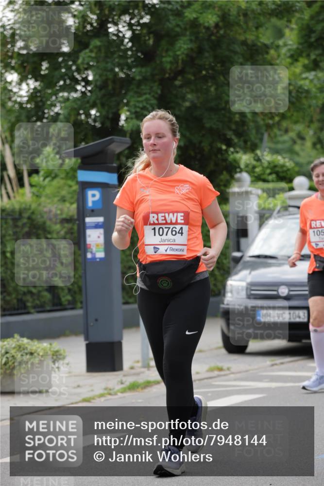 15.06.2025 - REWE Women's Run Jannik Wohlers http://msf.ph/oto/7948144 15.06.2025 08:30:49 Laufen 10764, 1043 meine-sportfotos.de