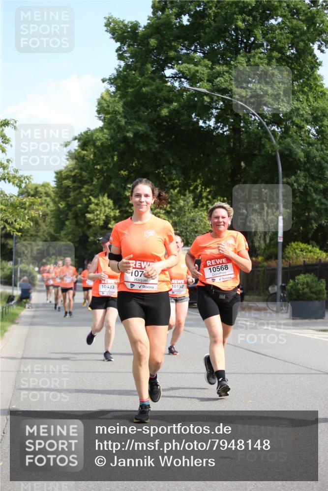15.06.2025 - REWE Women's Run Jannik Wohlers http://msf.ph/oto/7948148 15.06.2025 09:46:29 Laufen 10433, 107, 10152, 10568 meine-sportfotos.de