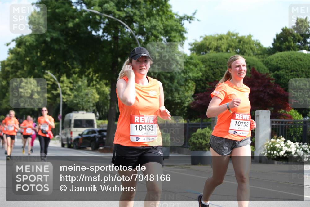 15.06.2025 - REWE Women's Run Jannik Wohlers http://msf.ph/oto/7948166 15.06.2025 09:46:32 Laufen 10433, 10152 meine-sportfotos.de