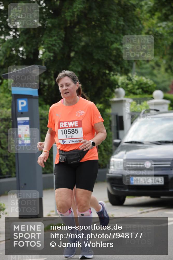 15.06.2025 - REWE Women's Run Jannik Wohlers http://msf.ph/oto/7948177 15.06.2025 08:30:51 Laufen 10585, 1043 meine-sportfotos.de