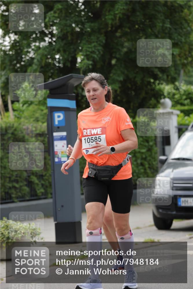 15.06.2025 - REWE Women's Run Jannik Wohlers http://msf.ph/oto/7948184 15.06.2025 08:30:51 Laufen 10585 meine-sportfotos.de