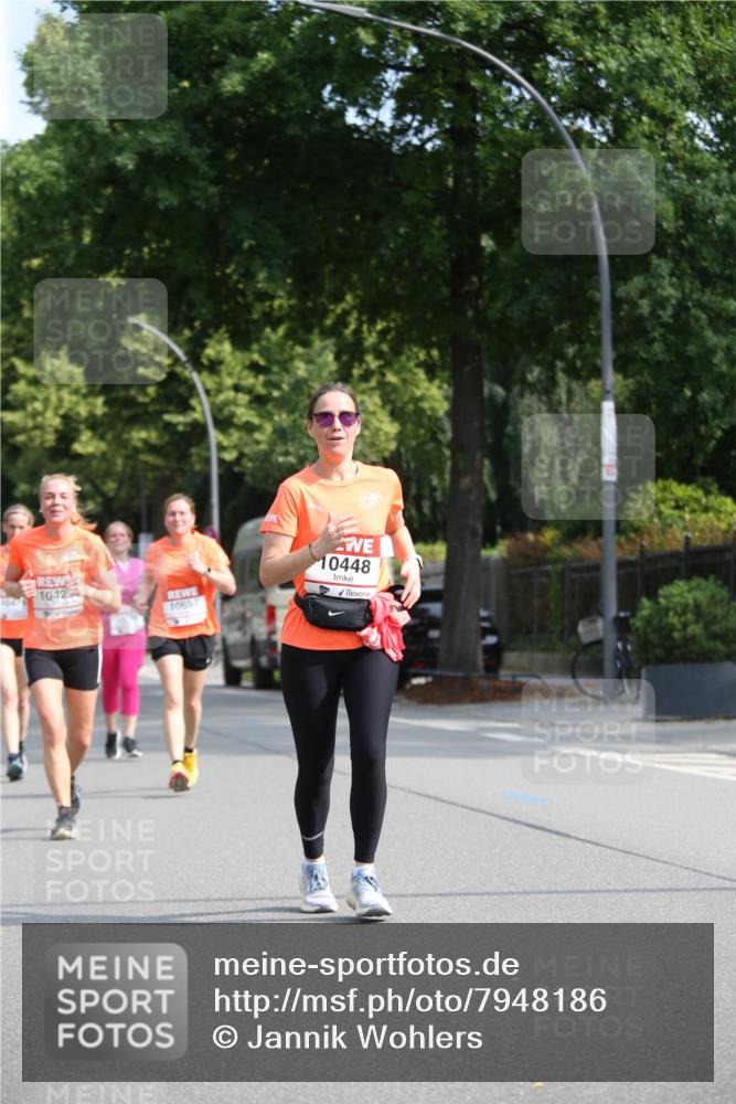 15.06.2025 - REWE Women's Run Jannik Wohlers http://msf.ph/oto/7948186 15.06.2025 09:46:35 Laufen 1042, 10448 meine-sportfotos.de