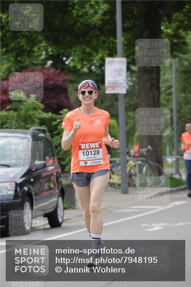 15.06.2025 - REWE Women's Run Jannik Wohlers http://msf.ph/oto/7948195 15.06.2025 08:30:52 Laufen 10128 meine-sportfotos.de