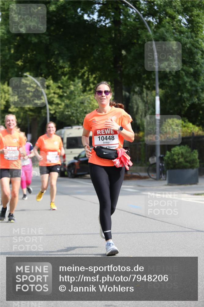 15.06.2025 - REWE Women's Run Jannik Wohlers http://msf.ph/oto/7948206 15.06.2025 09:46:35 Laufen 10425, 10448 meine-sportfotos.de