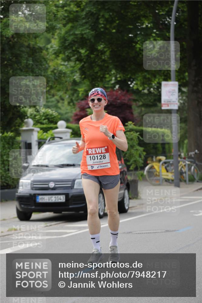 15.06.2025 - REWE Women's Run Jannik Wohlers http://msf.ph/oto/7948217 15.06.2025 08:30:53 Laufen 1043, 10128 meine-sportfotos.de