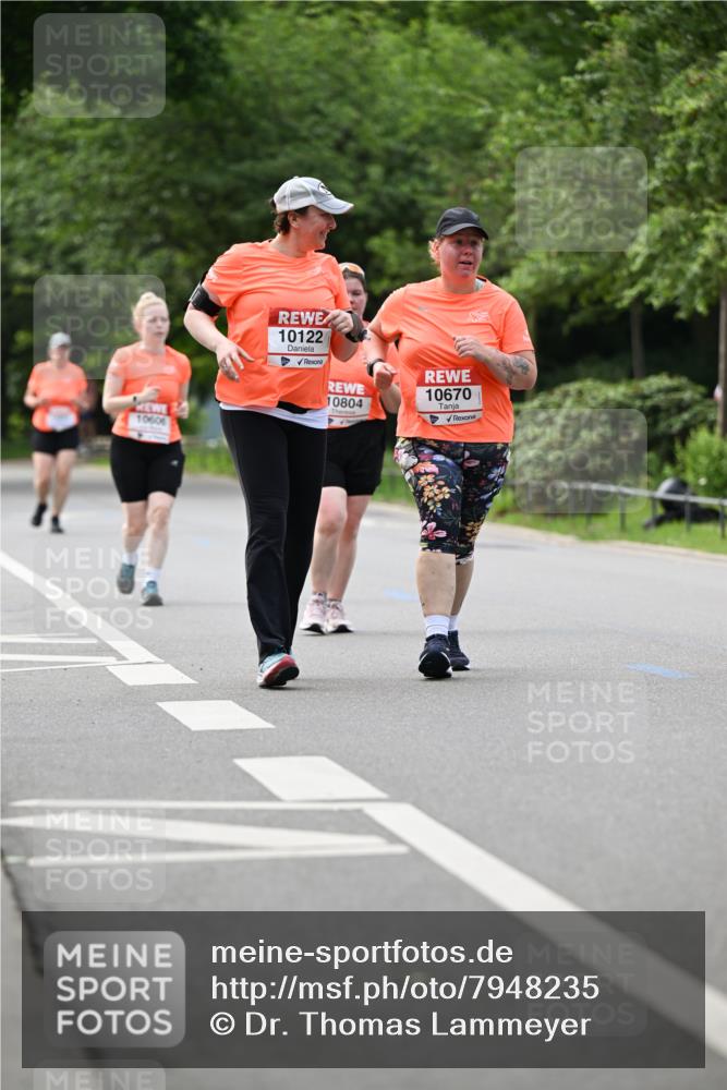 15.06.2025 - REWE Women's Run Dr. Thomas Lammeyer http://msf.ph/oto/7948235 15.06.2025 09:24:48 Laufen 10606, 10122, 10804, 10670 meine-sportfotos.de