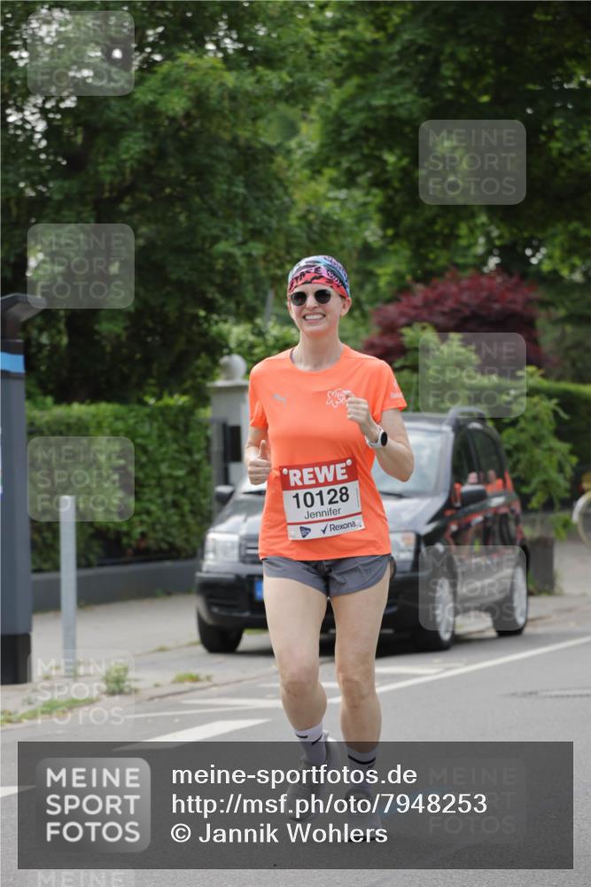 15.06.2025 - REWE Women's Run Jannik Wohlers http://msf.ph/oto/7948253 15.06.2025 08:30:54 Laufen 10128 meine-sportfotos.de