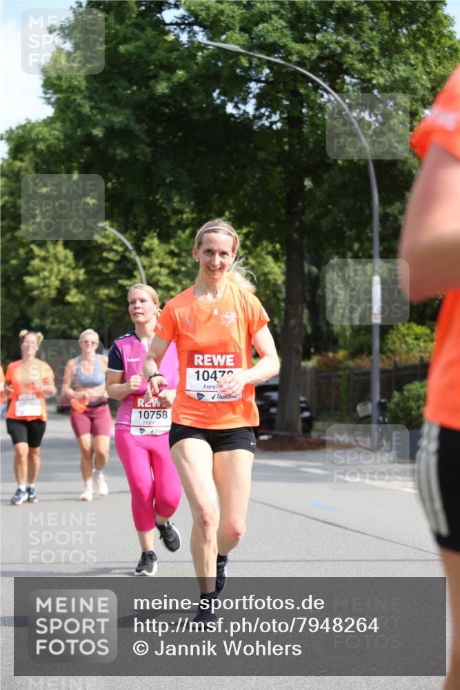 15.06.2025 - REWE Women's Run Jannik Wohlers http://msf.ph/oto/7948264 15.06.2025 09:46:39 Laufen 10758, 10472 meine-sportfotos.de