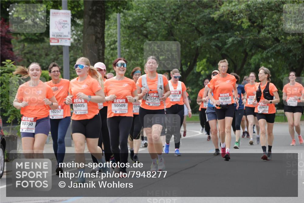 15.06.2025 - REWE Women's Run Jannik Wohlers http://msf.ph/oto/7948277 15.06.2025 08:30:57 Laufen 15, 2025, 10350, 10257, 10405, 10509, 0749, 10347, 10811, 10285, 106, 10261, 10800 meine-sportfotos.de