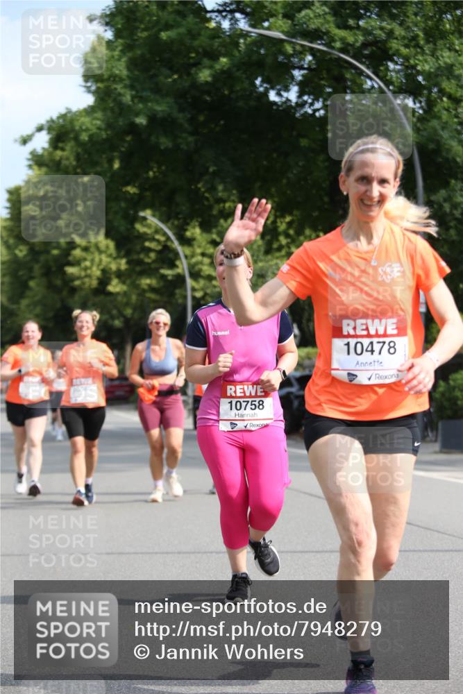15.06.2025 - REWE Women's Run Jannik Wohlers http://msf.ph/oto/7948279 15.06.2025 09:46:40 Laufen 10758, 10478 meine-sportfotos.de