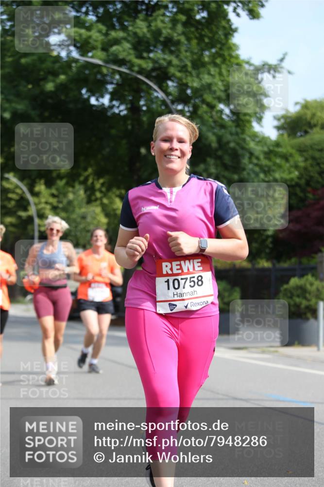 15.06.2025 - REWE Women's Run Jannik Wohlers http://msf.ph/oto/7948286 15.06.2025 09:46:41 Laufen 10758 meine-sportfotos.de