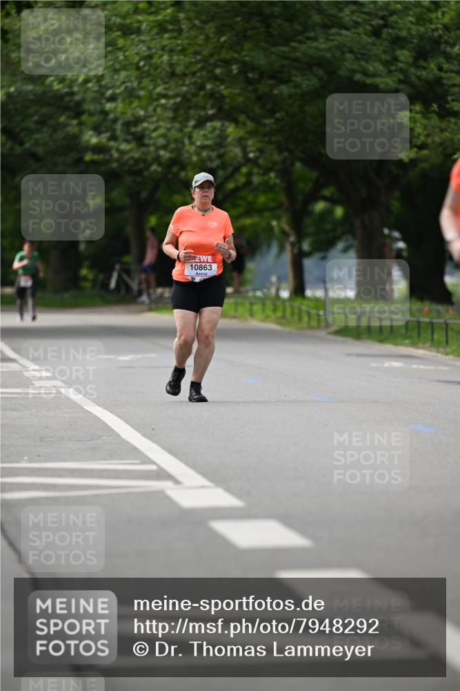 15.06.2025 - REWE Women's Run Dr. Thomas Lammeyer http://msf.ph/oto/7948292 15.06.2025 09:24:52 Laufen 10863 meine-sportfotos.de