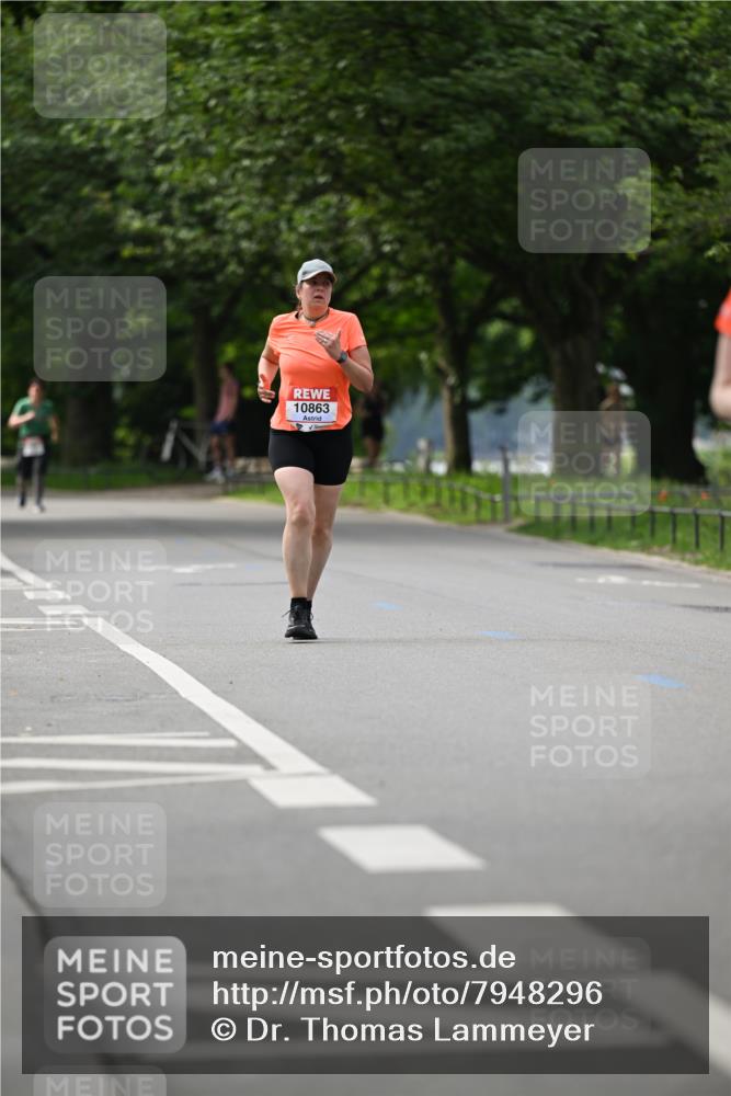 15.06.2025 - REWE Women's Run Dr. Thomas Lammeyer http://msf.ph/oto/7948296 15.06.2025 09:24:52 Laufen 10863 meine-sportfotos.de
