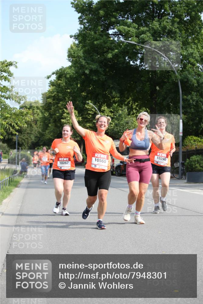 15.06.2025 - REWE Women's Run Jannik Wohlers http://msf.ph/oto/7948301 15.06.2025 09:46:43 Laufen 10267, 10290, 10560 meine-sportfotos.de