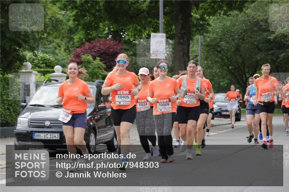 15.06.2025 - REWE Women's Run Jannik Wohlers http://msf.ph/oto/7948303 15.06.2025 08:30:59 Laufen 1043, 10350, 15, 2025, 10524, 10509, 10347, 10285, 102, 10196, 10405 meine-sportfotos.de
