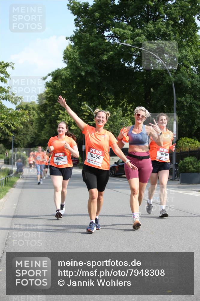 15.06.2025 - REWE Women's Run Jannik Wohlers http://msf.ph/oto/7948308 15.06.2025 09:46:43 Laufen 10267, 10560, 10290 meine-sportfotos.de
