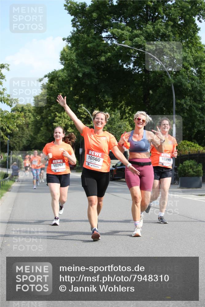 15.06.2025 - REWE Women's Run Jannik Wohlers http://msf.ph/oto/7948310 15.06.2025 09:46:43 Laufen 10267, 10560, 10290 meine-sportfotos.de