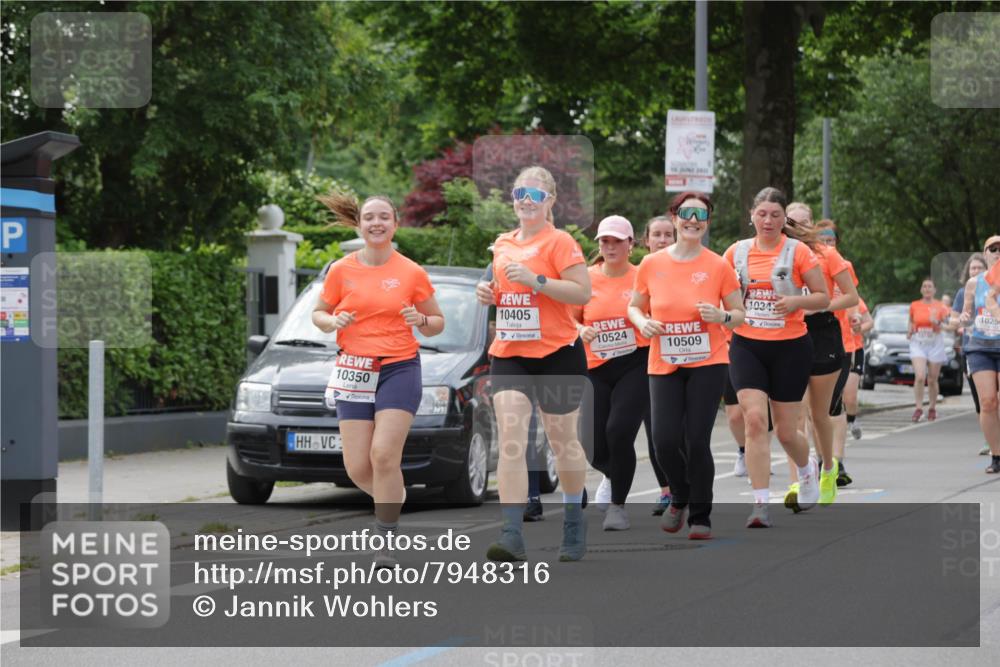 15.06.2025 - REWE Women's Run Jannik Wohlers http://msf.ph/oto/7948316 15.06.2025 08:31:00 Laufen 10350, 10405, 11, 10524, 10509, 10343, 1025 meine-sportfotos.de