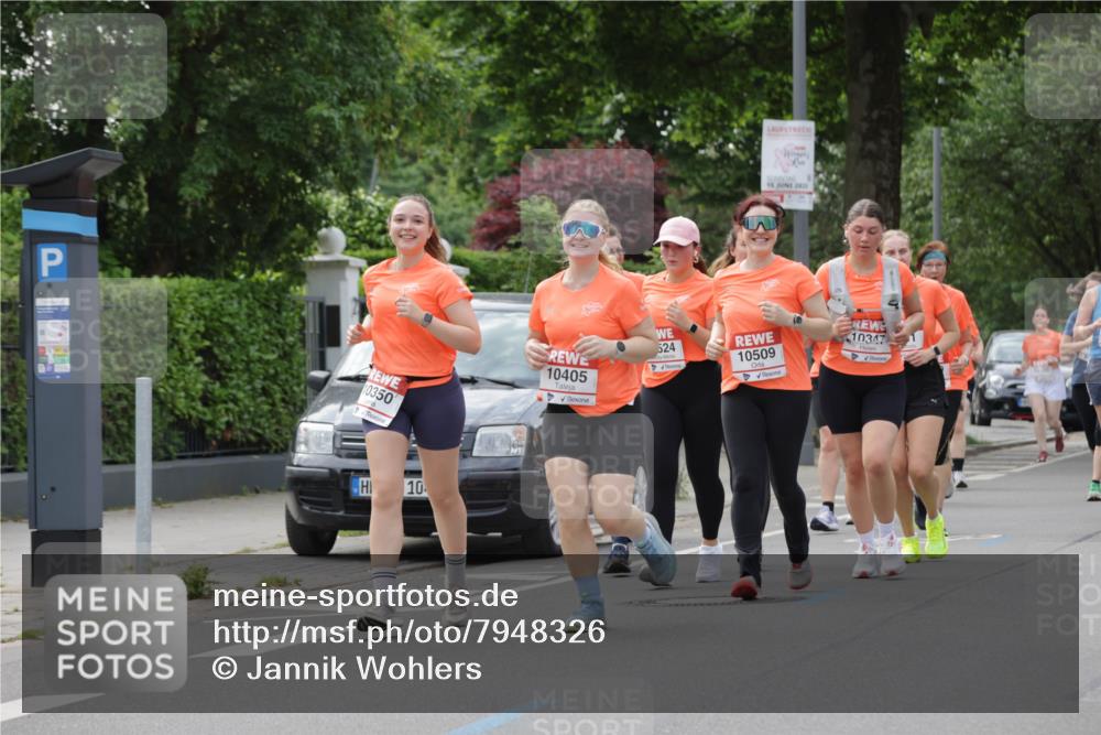 15.06.2025 - REWE Women's Run Jannik Wohlers http://msf.ph/oto/7948326 15.06.2025 08:31:00 Laufen 10350, 10405, 10, 15, 2025, 524, 10509, 10347 meine-sportfotos.de