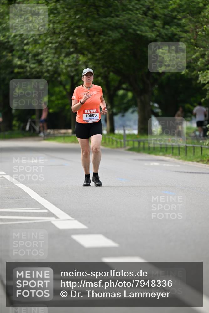15.06.2025 - REWE Women's Run Dr. Thomas Lammeyer http://msf.ph/oto/7948336 15.06.2025 09:24:53 Laufen 10863 meine-sportfotos.de