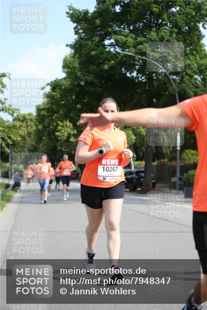 15.06.2025 - REWE Women's Run Jannik Wohlers http://msf.ph/oto/7948347 15.06.2025 09:46:45 Laufen 10267 meine-sportfotos.de
