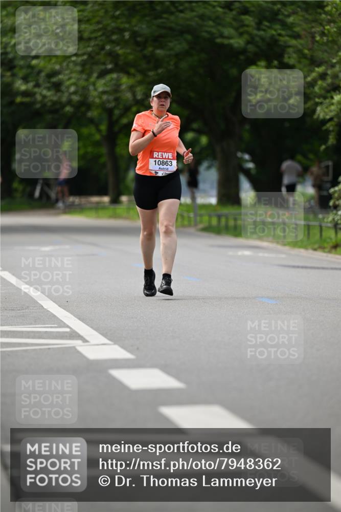 15.06.2025 - REWE Women's Run Dr. Thomas Lammeyer http://msf.ph/oto/7948362 15.06.2025 09:24:54 Laufen 10863 meine-sportfotos.de