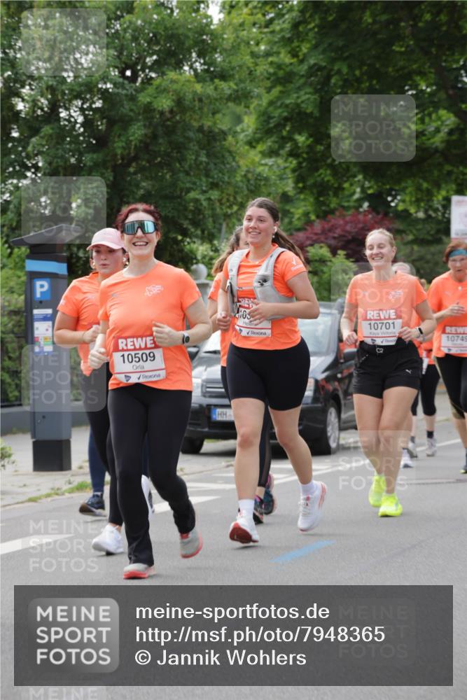 15.06.2025 - REWE Women's Run Jannik Wohlers http://msf.ph/oto/7948365 15.06.2025 08:31:02 Laufen 10509, 10701 meine-sportfotos.de